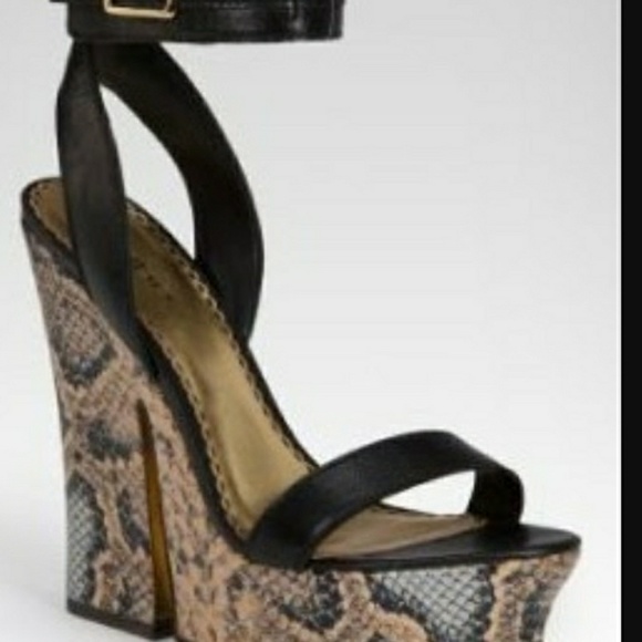 Bebe Sydney wedges white and black pair both sz 10 - Picture 4 of 5